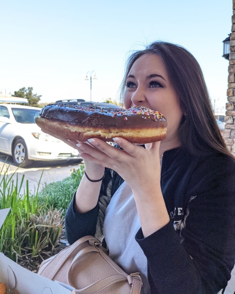 Student_Profile_Pic_Donut.jpg